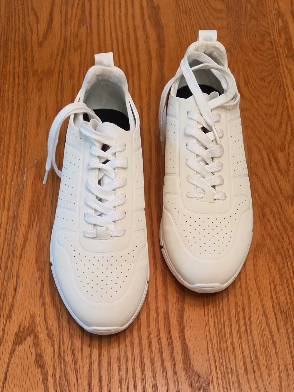 MADDEN Orthopedic Men's All-White Athletic Sneakers - Lightweight  Trainers S 9